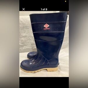 men’s size 8 vintage look red ball rubber gum rainboots